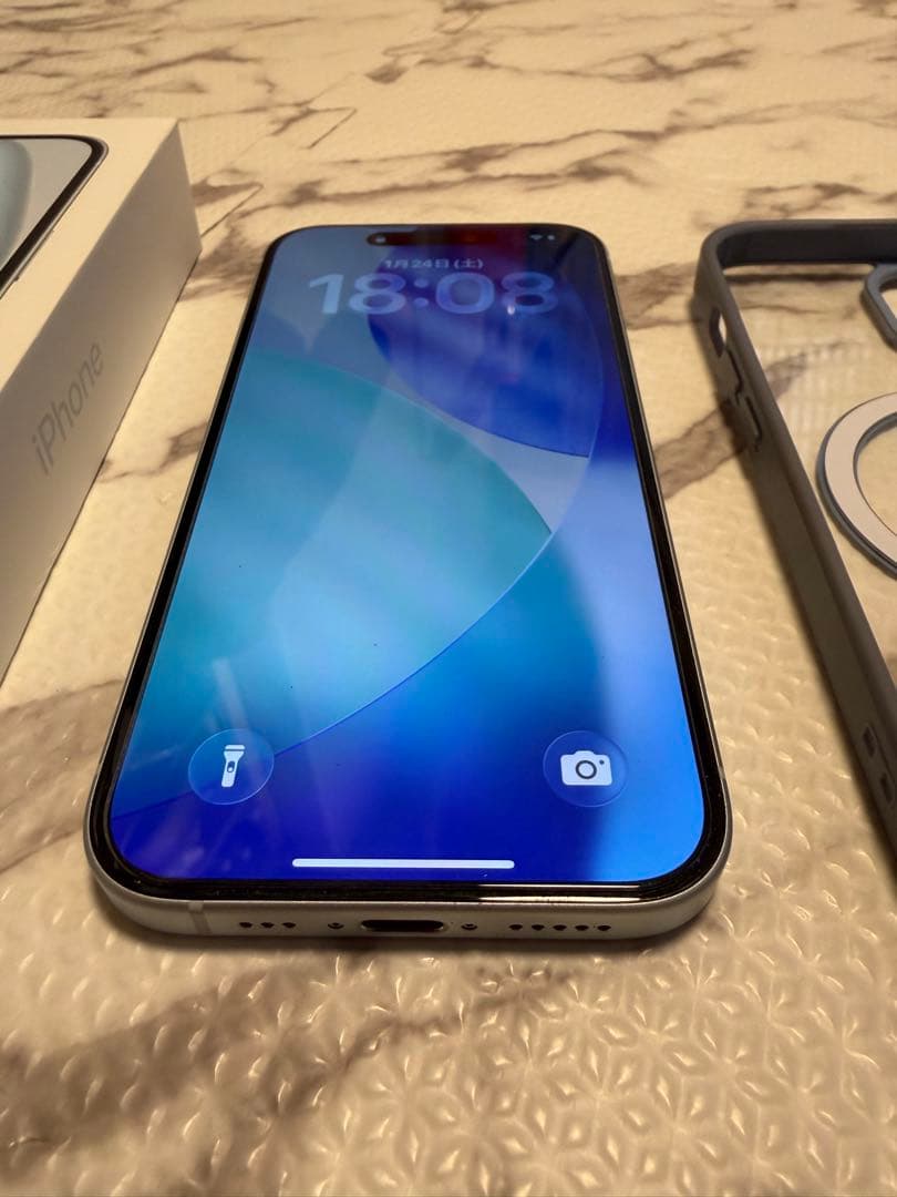 iPhone 15 128GB simフリー