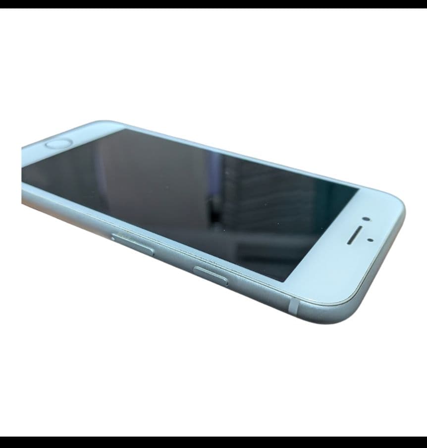 iPhone 8 256GB ホワイト 本体　バッテリー80%