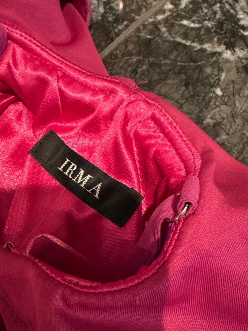 キャバクラ　ロングドレス　IRUMA 濃いピンク　ビビッドピンク　バースデー