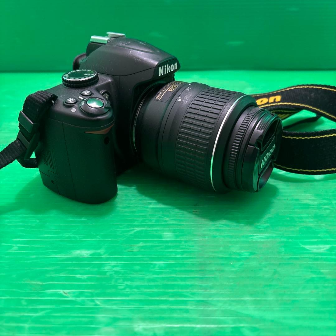 Nikon D3000 デジタル一眼レフカメラ