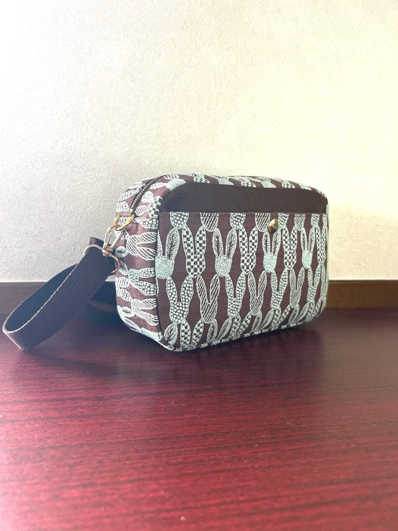 ミナペルホネン ポンピア ショルダーバック