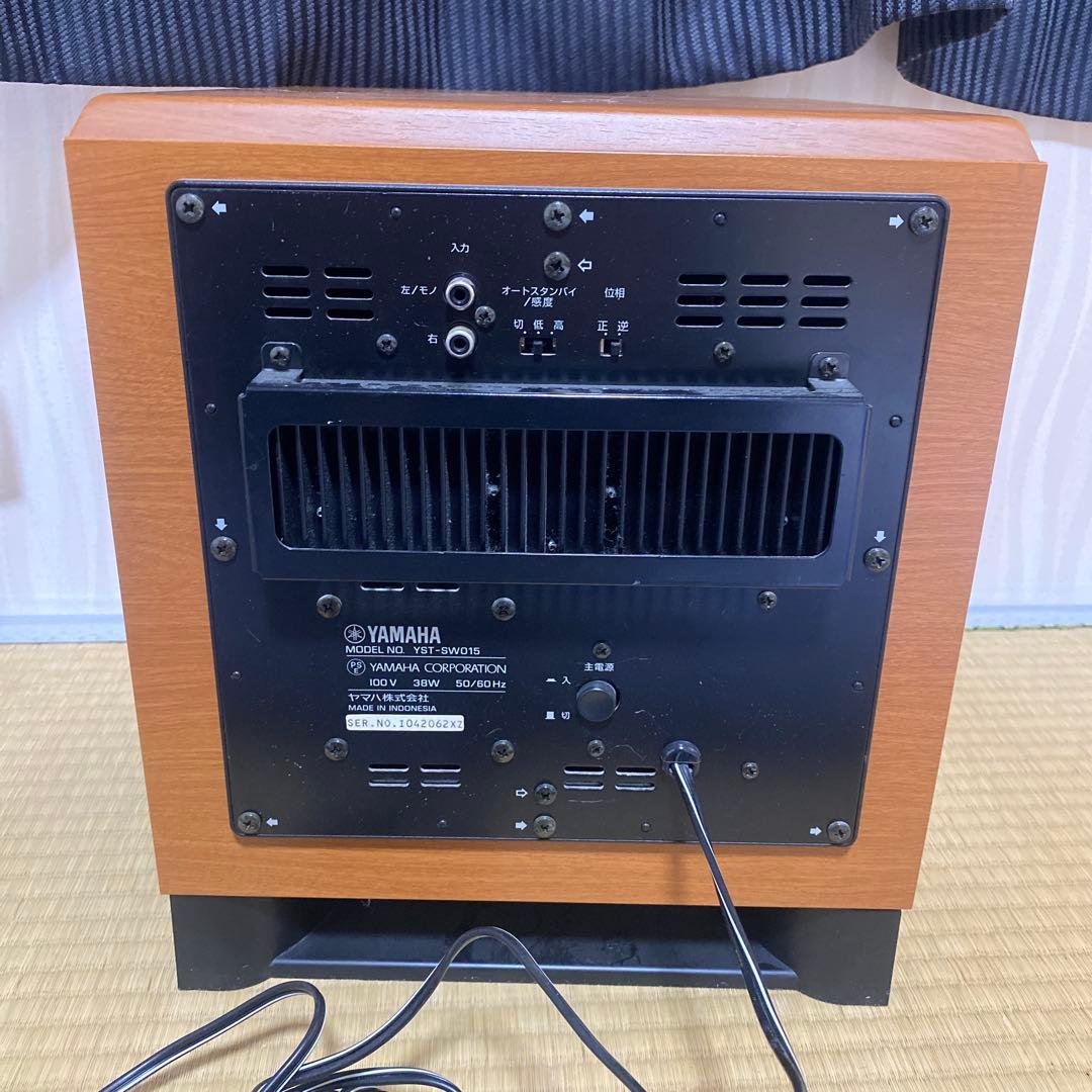 スピーカー・ウーファー YAMAHA SUBWOOFER SYSTEM YST-SW015