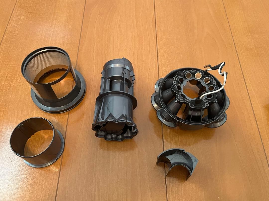 ダイソン　デジタルスリム　ハンディータイプ　SV18 完全分解・殺菌洗浄済み