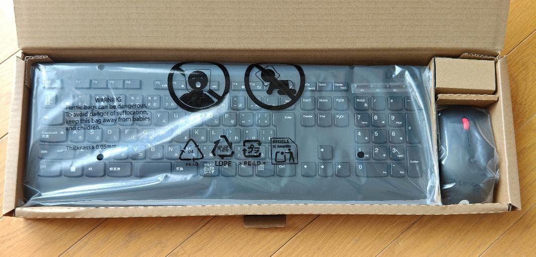 Lenovo省スペース高スペックデスクトップPC