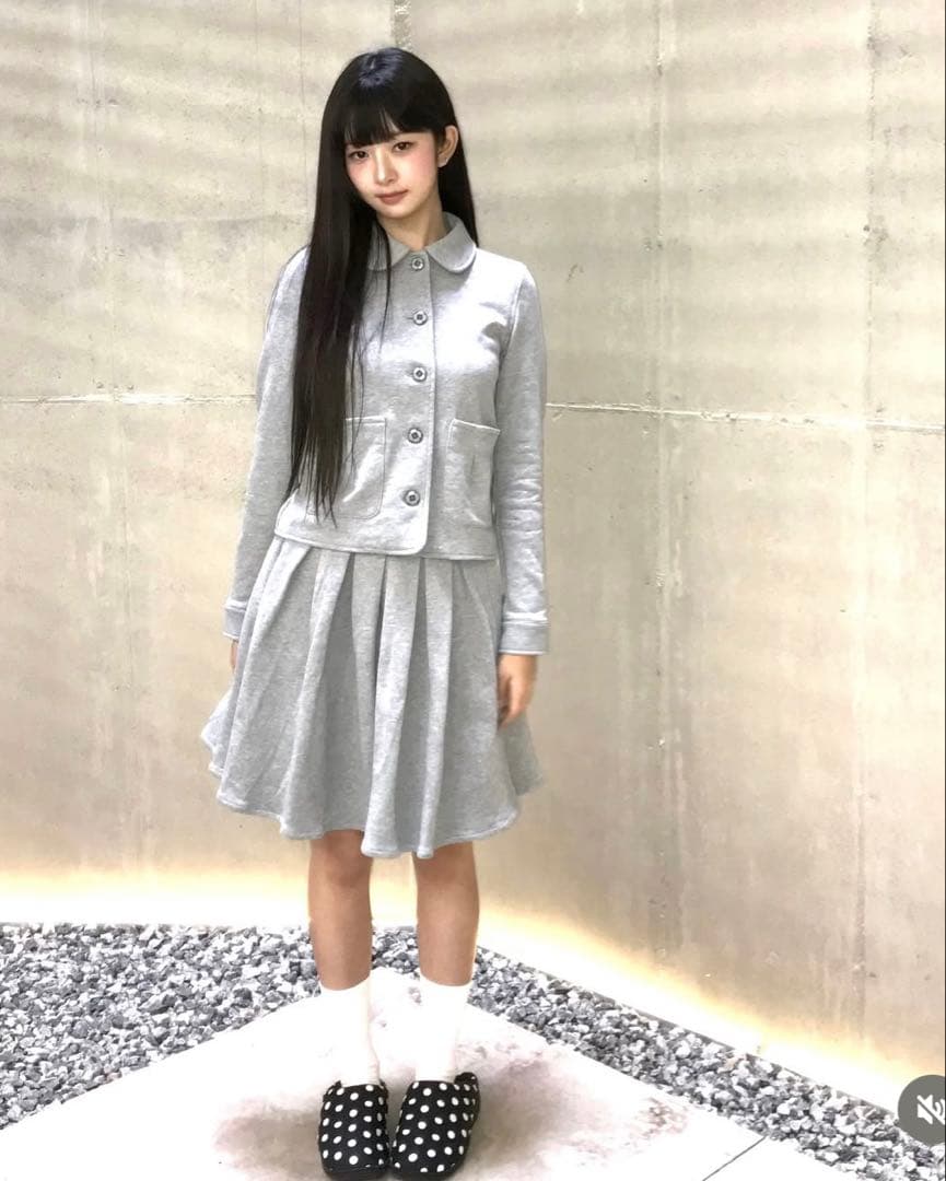 Coyseio グレー プリーツスカート