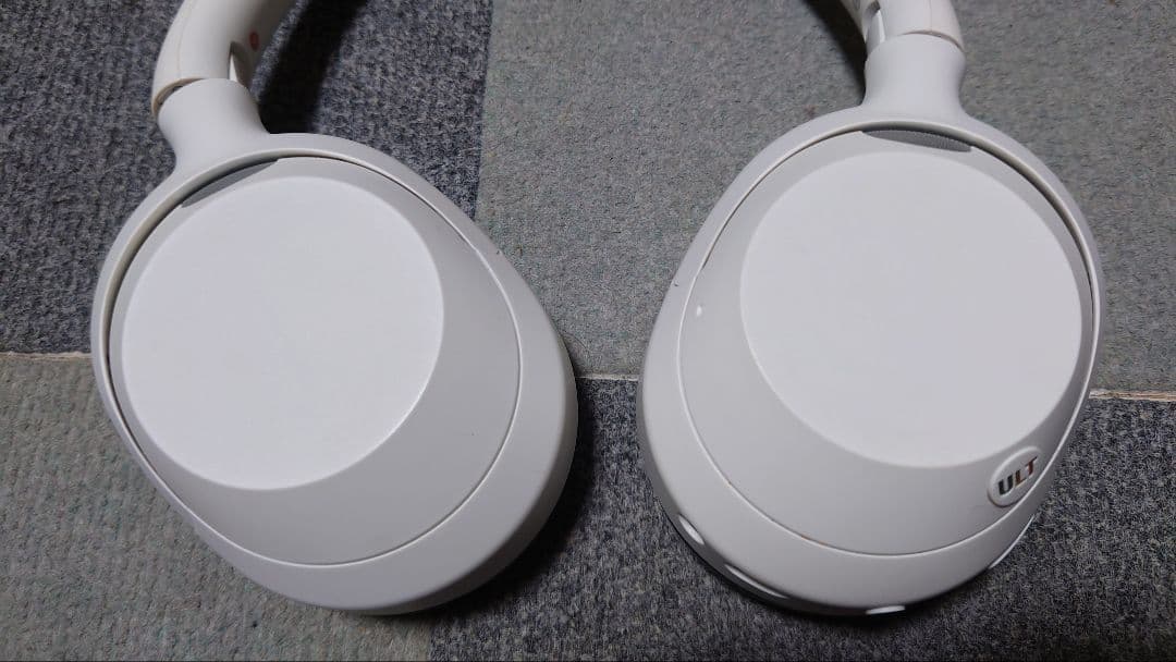 シリコンカバー付き ULT WEAR ヘッドホン wh-ult900n