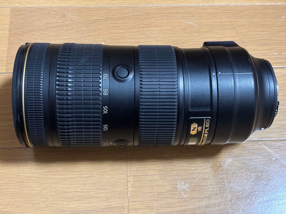 Nikon AF-S NIKKOR 70-200mm f/2.8 VR レンズ