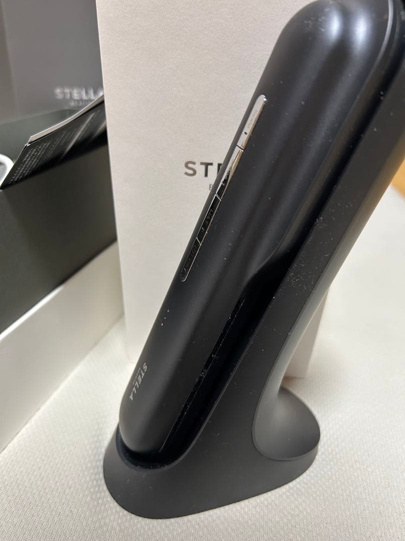 ステラボーテ　レーザー&EMSリフトブラシプロ(充電時開封・新品未使用品)