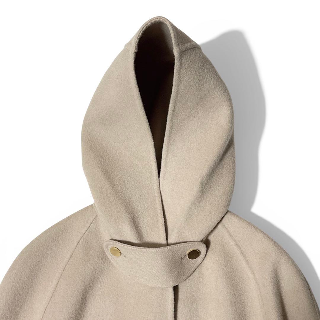新品タグ付き✨️定価8.6万　BEIGE，ベイジ　ケープ リバーコート　ベージュ