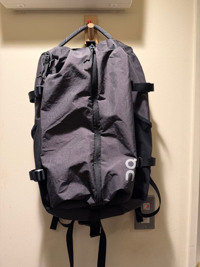 【値引き相談可】on Speed Pack 30L Magnet | black