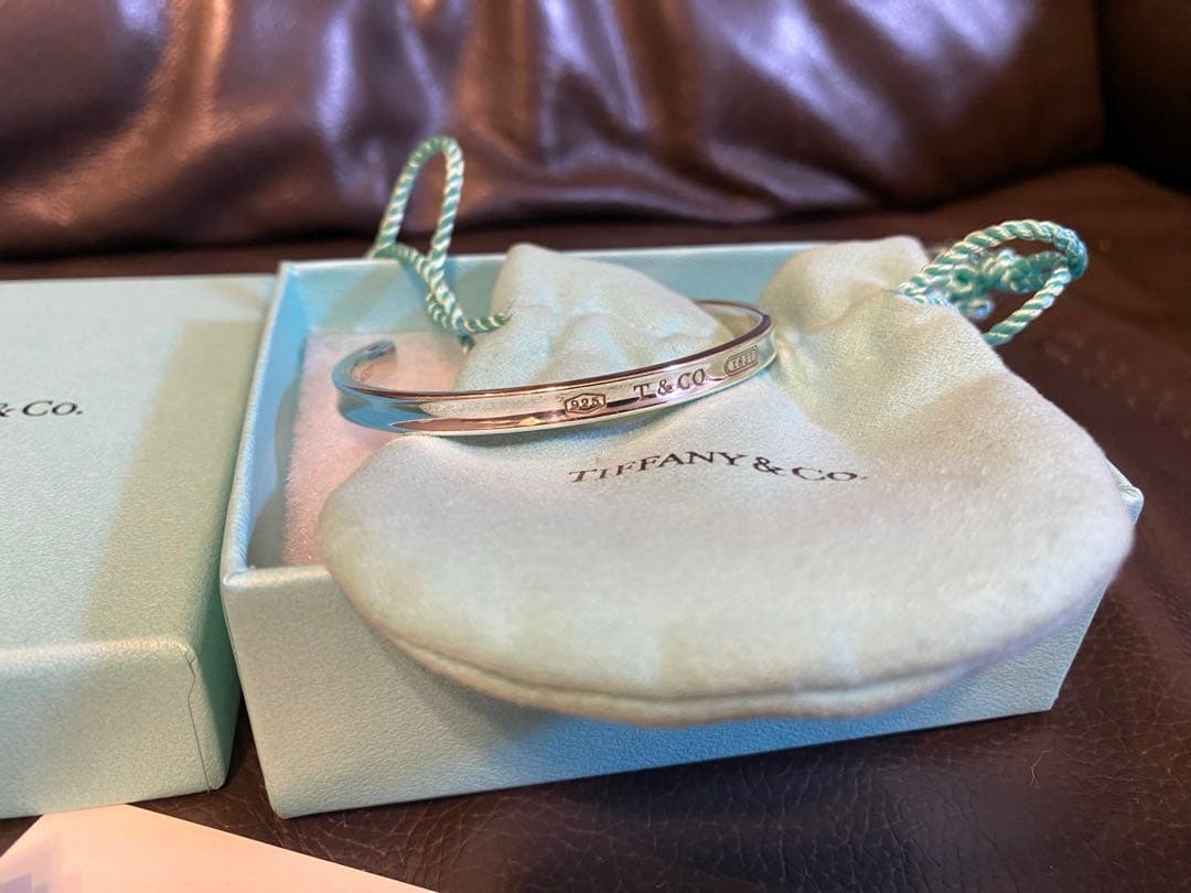 みんちゃん専用【確実正規品】ティファニー Tiffany カフ ナロー バングル