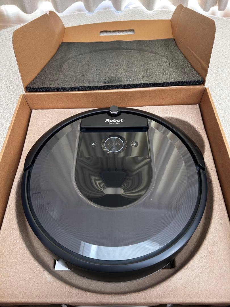 【ジャンク品】iRobot Roomba i7+ 本体とクリーンベース
