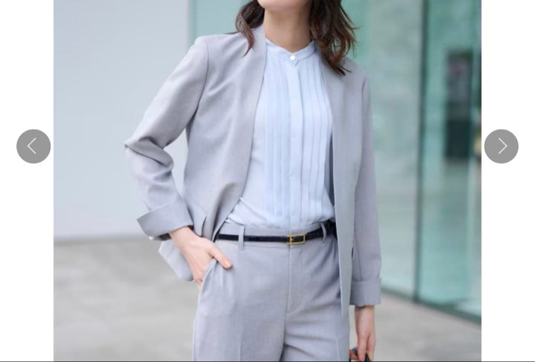 新品　アンタイトル　スカート スーツ　ライトグレー系orライトベージュ系　XS