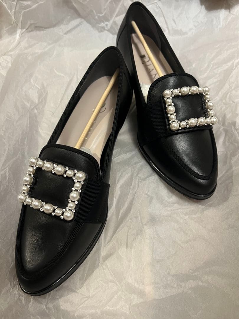 【新品・未使用】DIANA ローファー　パール　黒