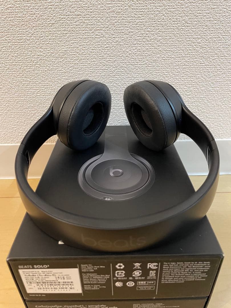 BEATS SOLO 3 ワイヤレスヘッドホン ブラック