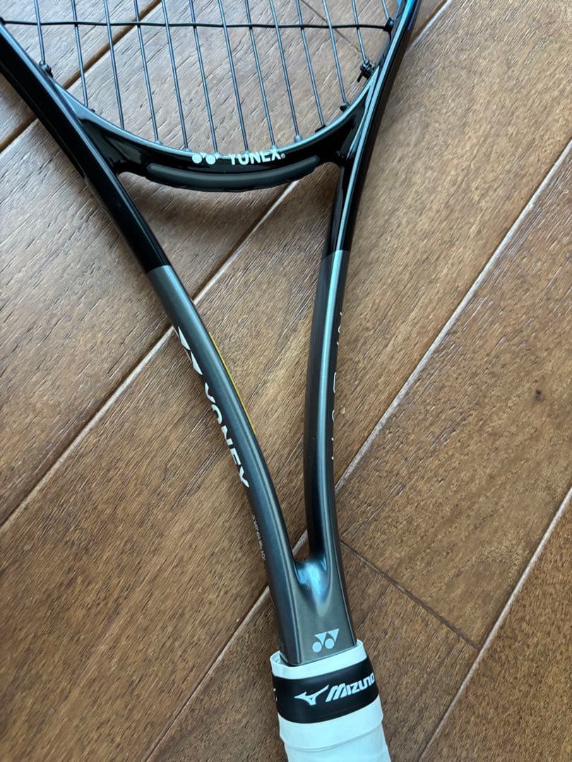 YONEX テニスラケット　ナノフォース8vレブ
