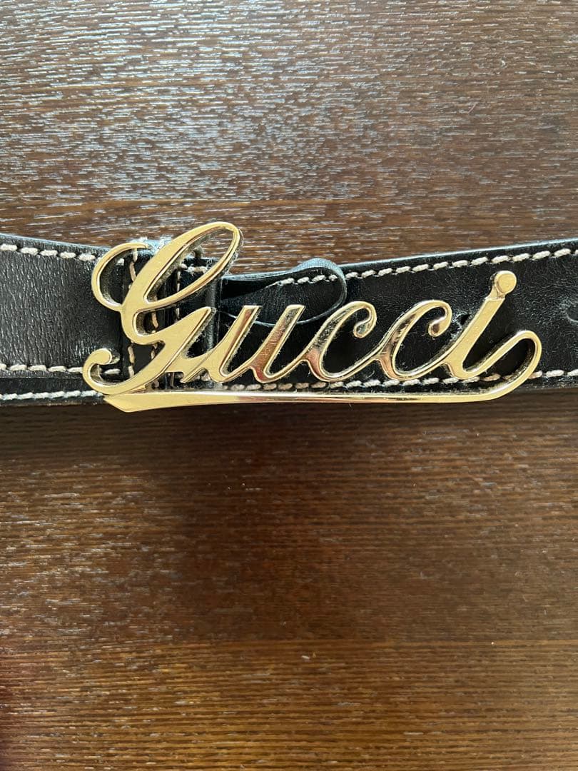 Gucci ロゴバックル レザーベルト