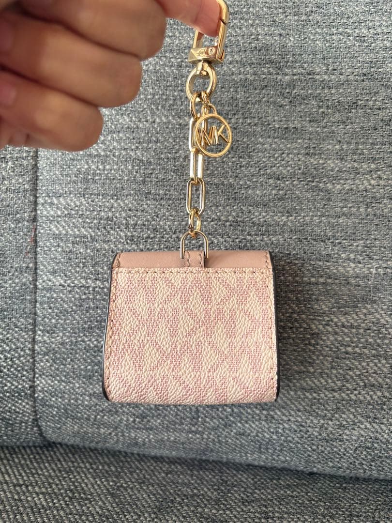 MICHAEL KORS ピンク Airpods ケース キーチェーン 付き