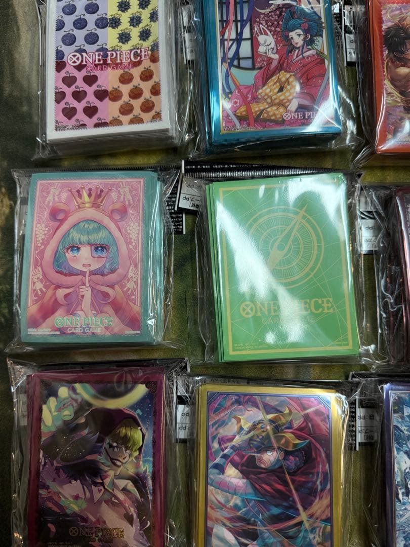 ONE PIECEカードゲーム　新品未開封スリーブ12個セット