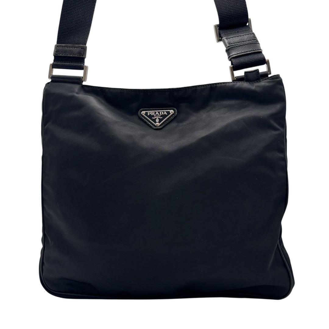 【極美品】PRADA プラダ ナイロン ショルダーバッグ ブラック ロゴプレート