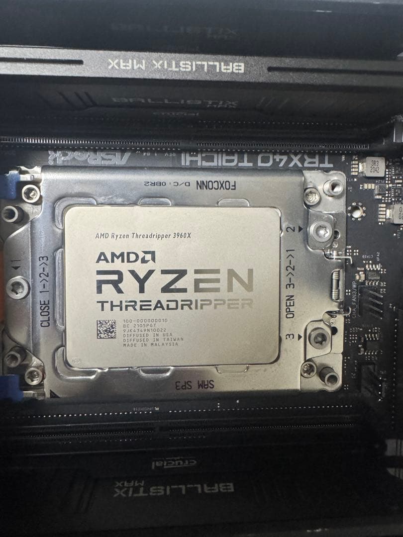 TR 3960X TRX40 Taichi メモリ8GB×4枚 クーラー