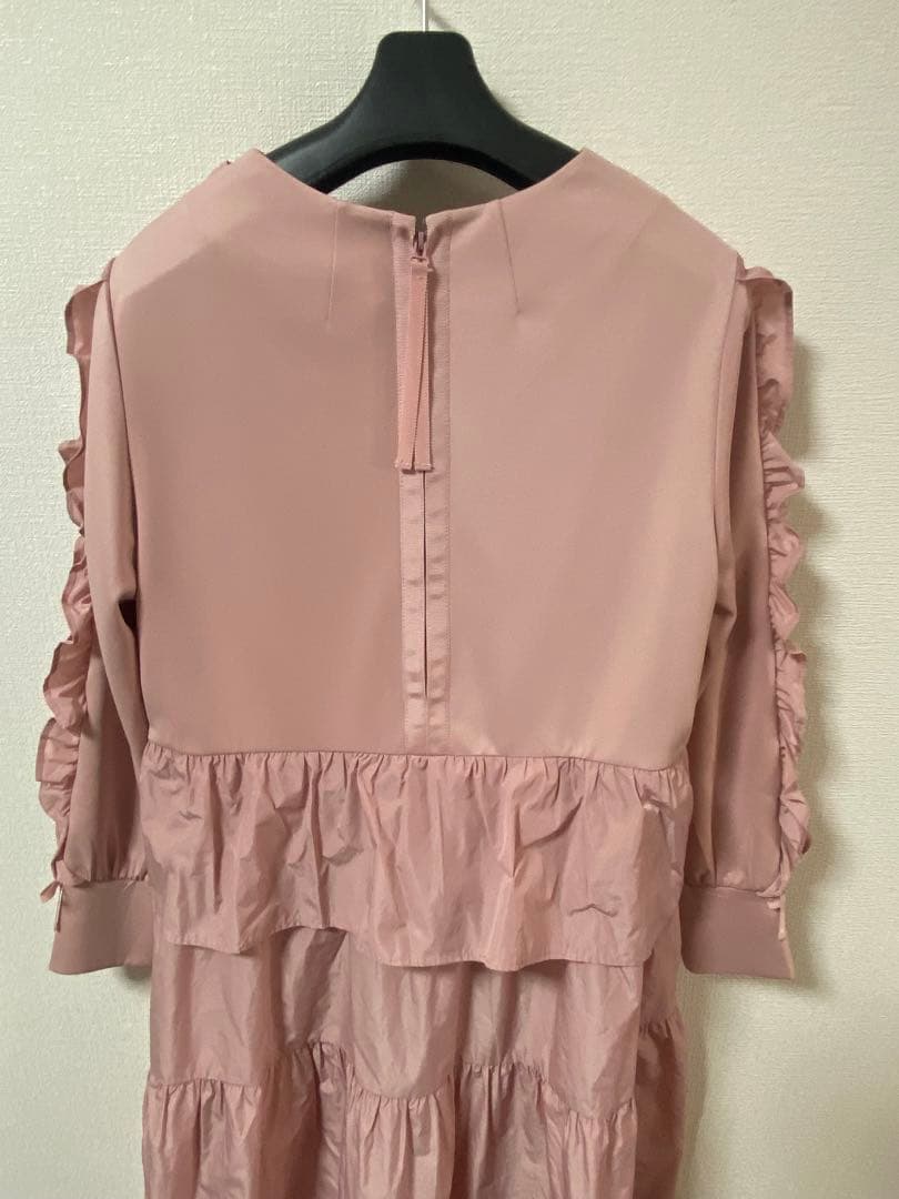 【新品札付き】★Super Beauty★ワンピース　42 L相当