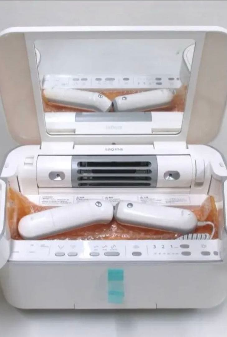 未使用品　サキナ　ビジュー　saqina　BIJOU ー美顔器 ホワイト