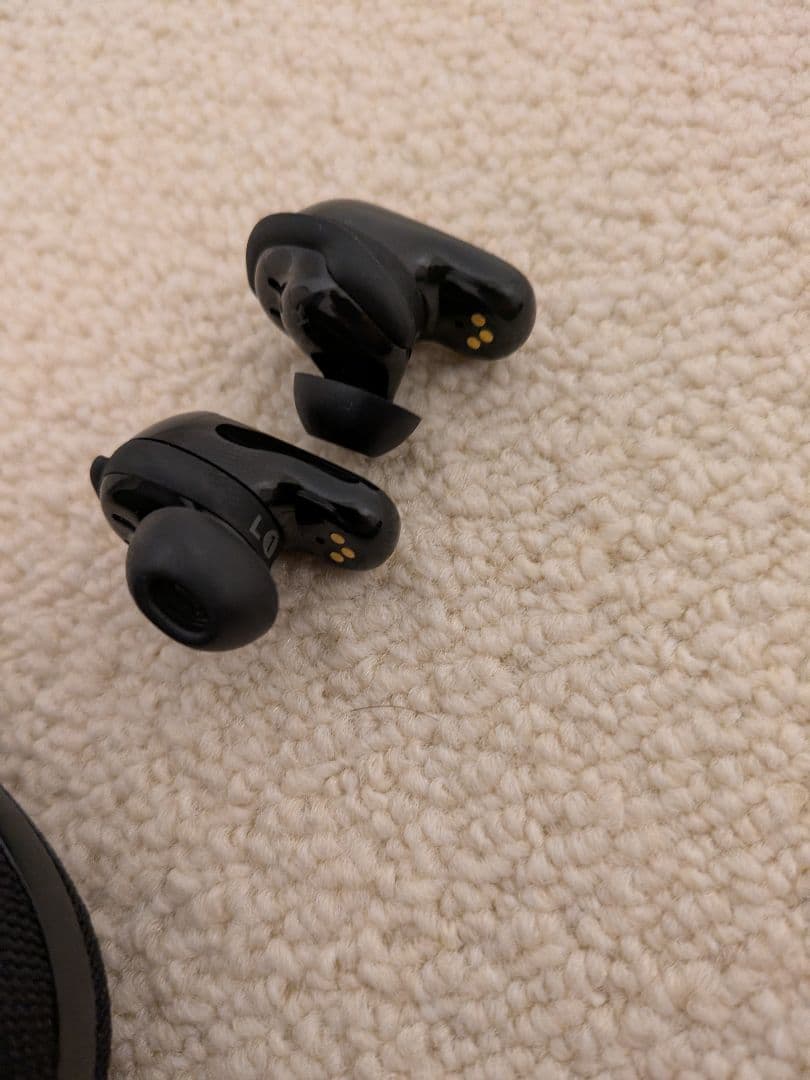 y*n様 Bose QuietComfort Earbuds II ブラック 充