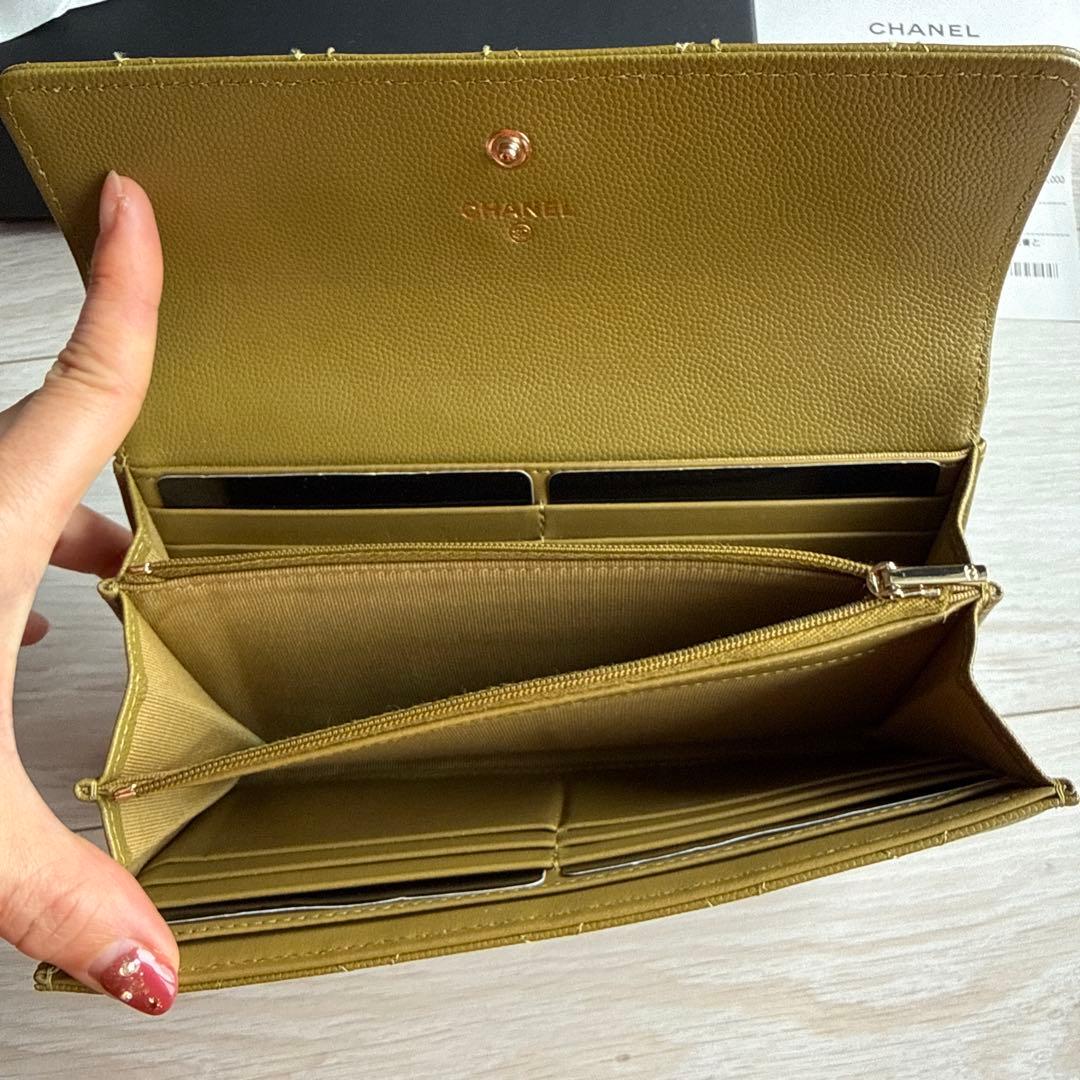 CHANEL キルティング 長財布 オリーブグリーン　キラキラ