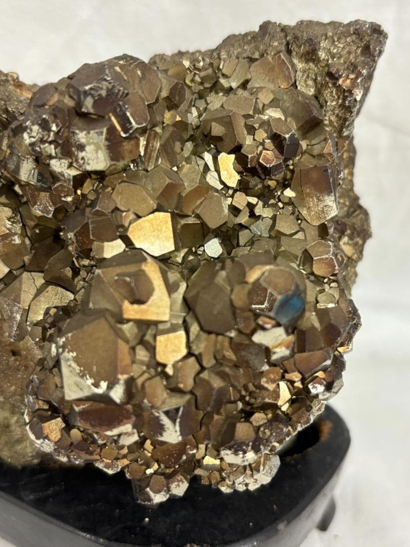 パイライト 黄鉄鉱 約１４５７ｇ 鉱石 置物　原石