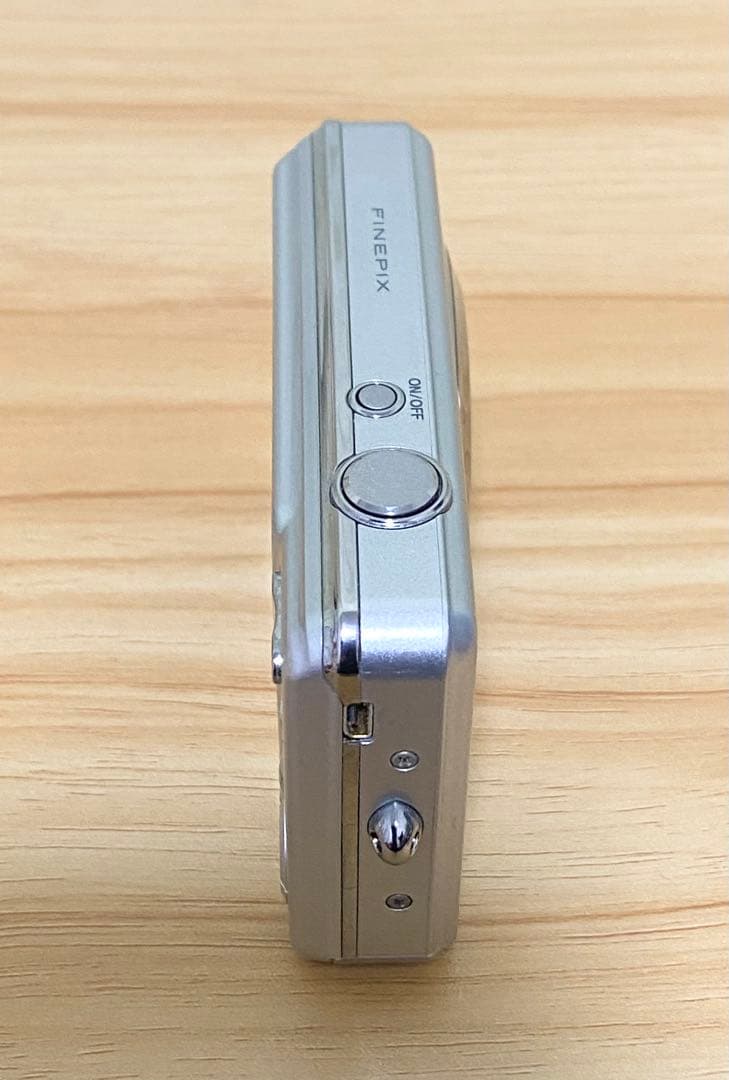 デジタルカメラ FUJIFILM Finepix J27