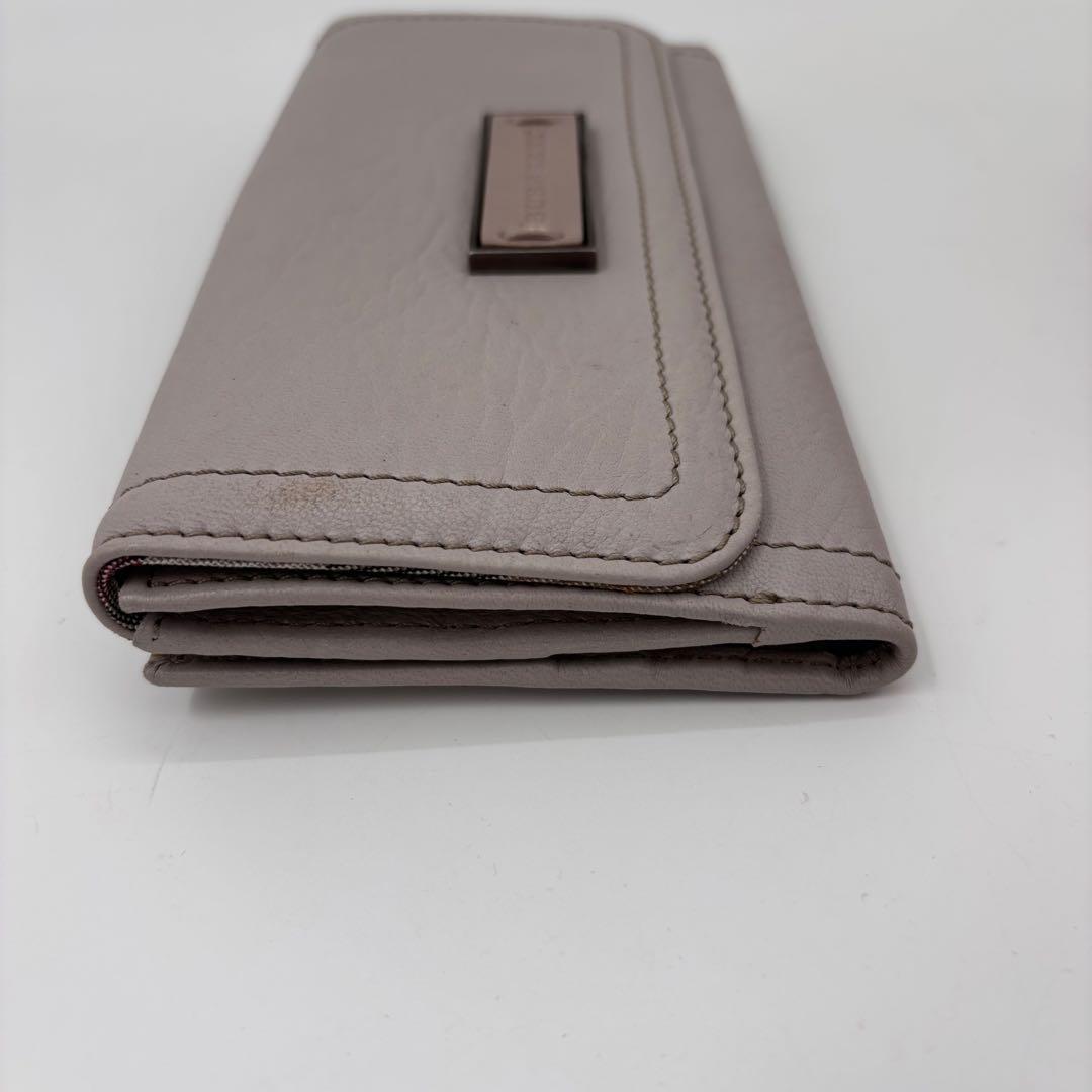 美品 バーバリー レザー長財布 グレージュ ノバチェック 二つ折り 箱付