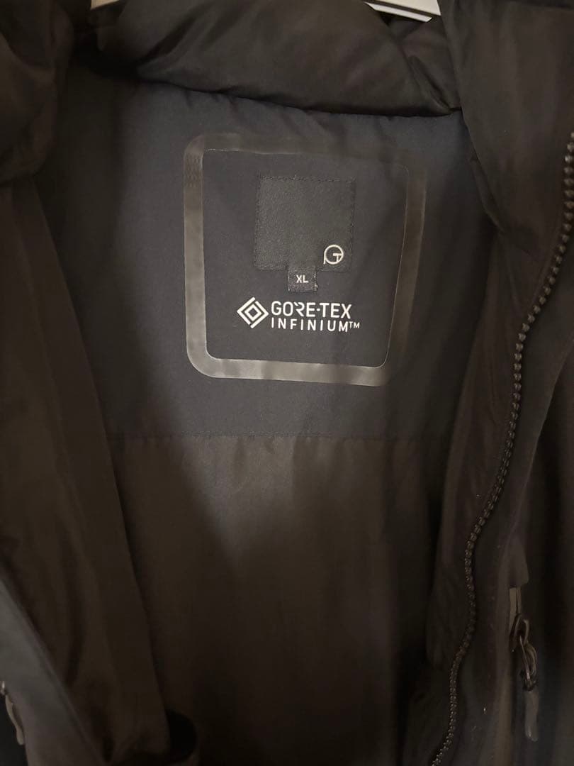 ティゴラ ダウンジャケット GORE-TEX INFINIUM 美品