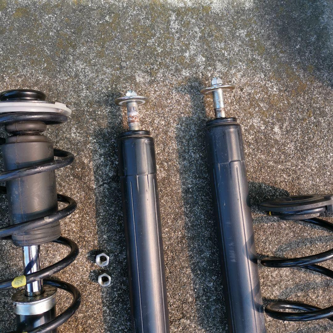 N-BOX HONDA JF3 ショックアブソーバー 前後セット　前期　カスタム