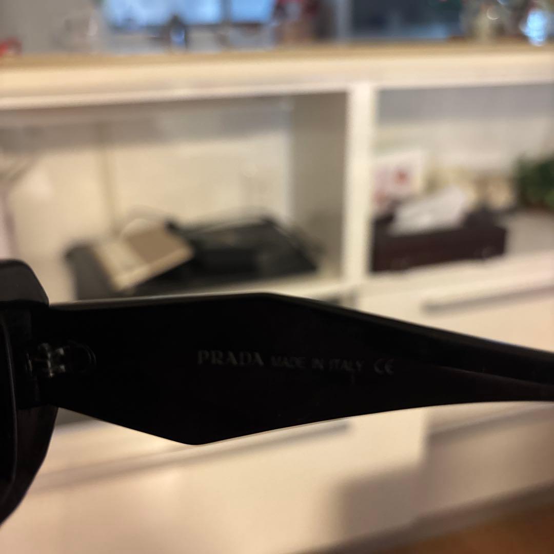 PRADA ブラック サングラス オクタゴナル