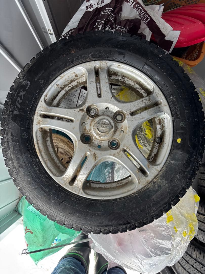 スタッドレスタイヤBSVRX3 ホイール付き4本サイズ155/65/13