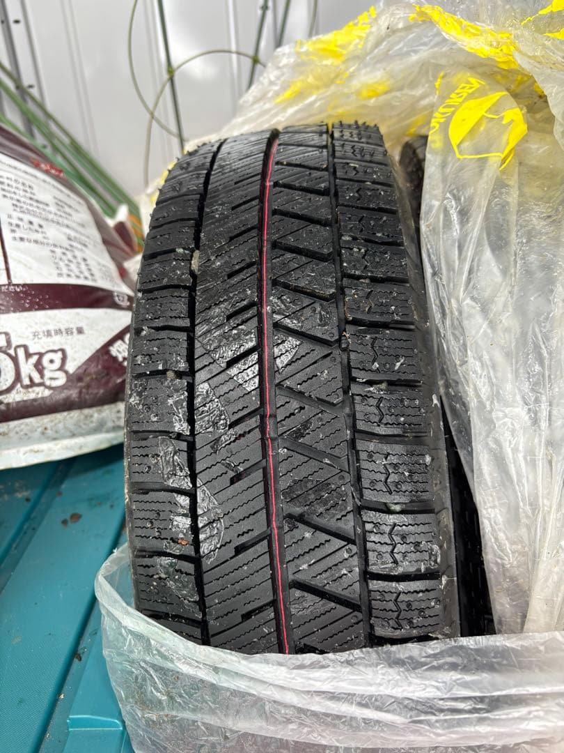 スタッドレスタイヤBSVRX3 ホイール付き4本サイズ155/65/13
