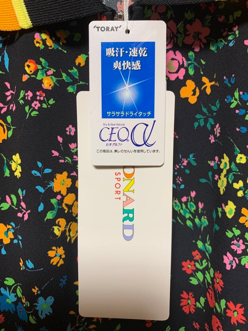 新品保管品LEONARDレオナールスポーツブラック小花柄半袖ポロシャツゴルフにも