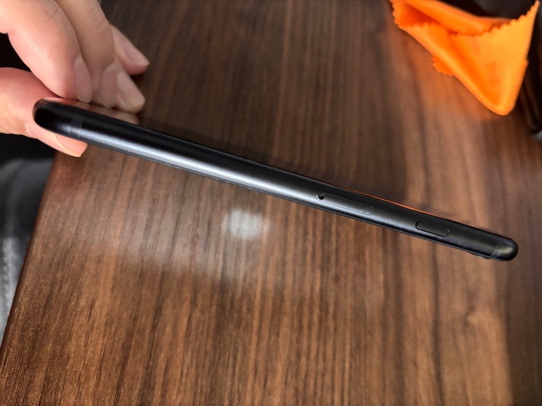 【バッテリー100%】【SIMフリー】iPhone SE3 128GB 黒