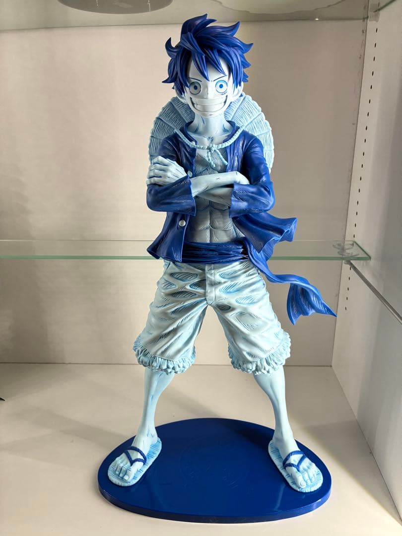 ワンピース　ベースショップくじ　ラストワン　ルフィ　フィギュア