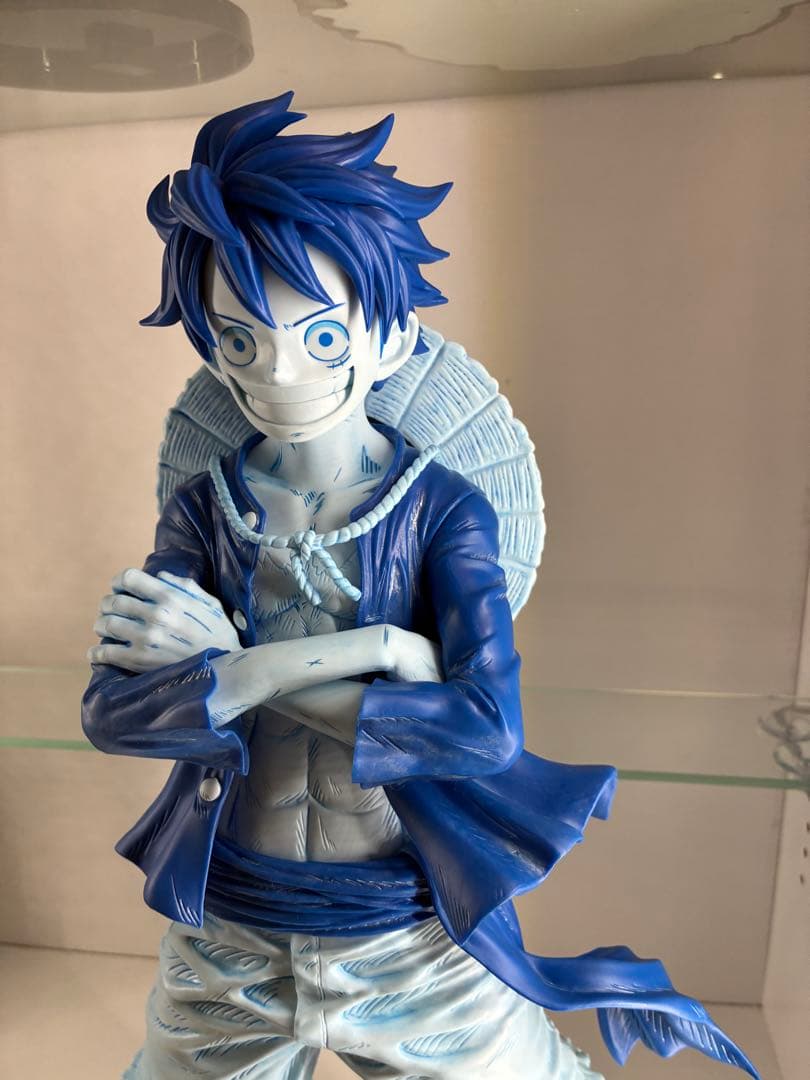 ワンピース　ベースショップくじ　ラストワン　ルフィ　フィギュア