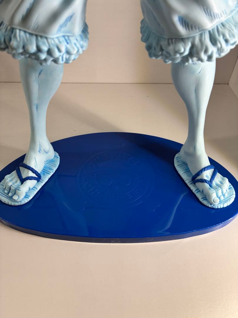 ワンピース　ベースショップくじ　ラストワン　ルフィ　フィギュア