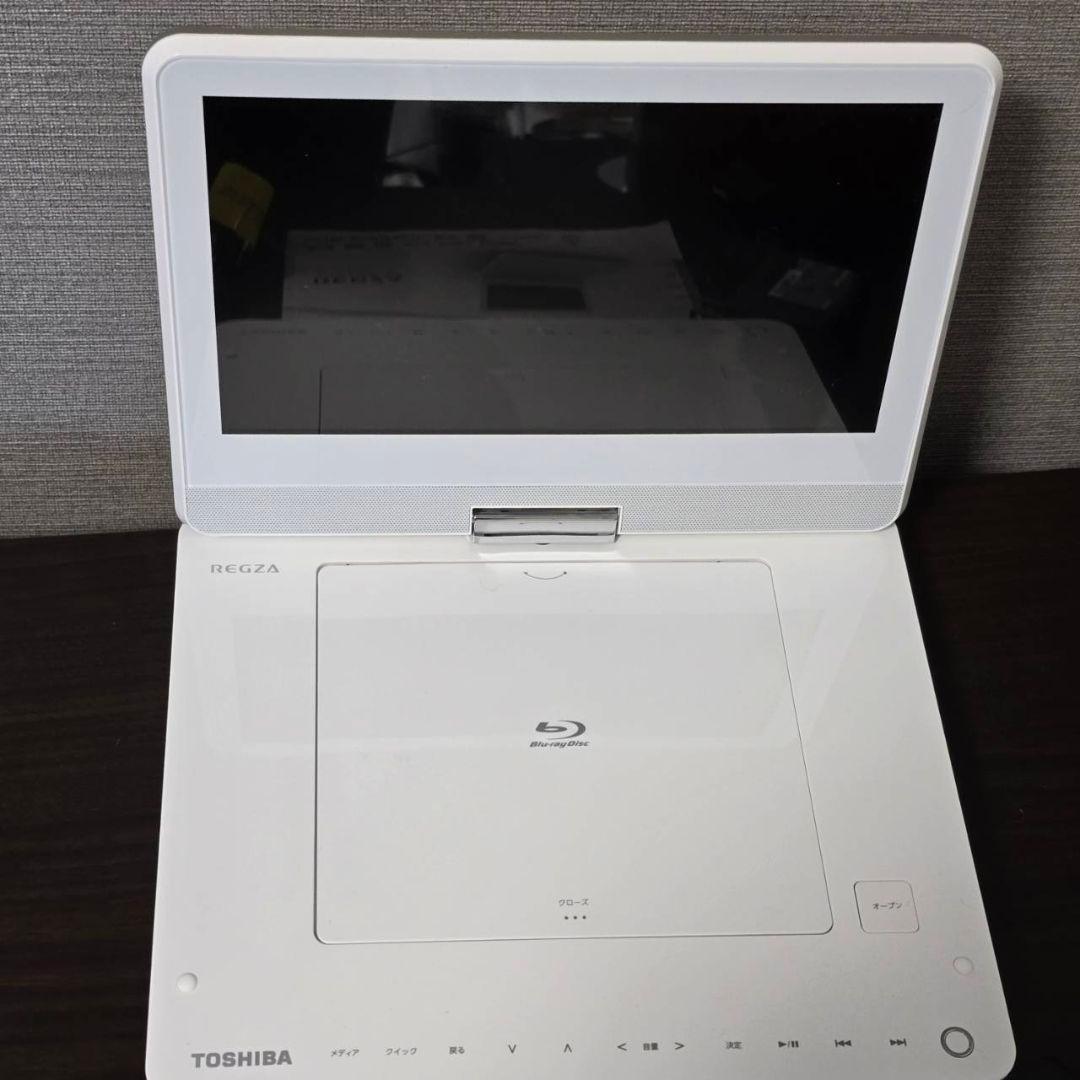 ヨシ本日限定値下げTOSHIBA REGZA レグザポータブルプレーヤー