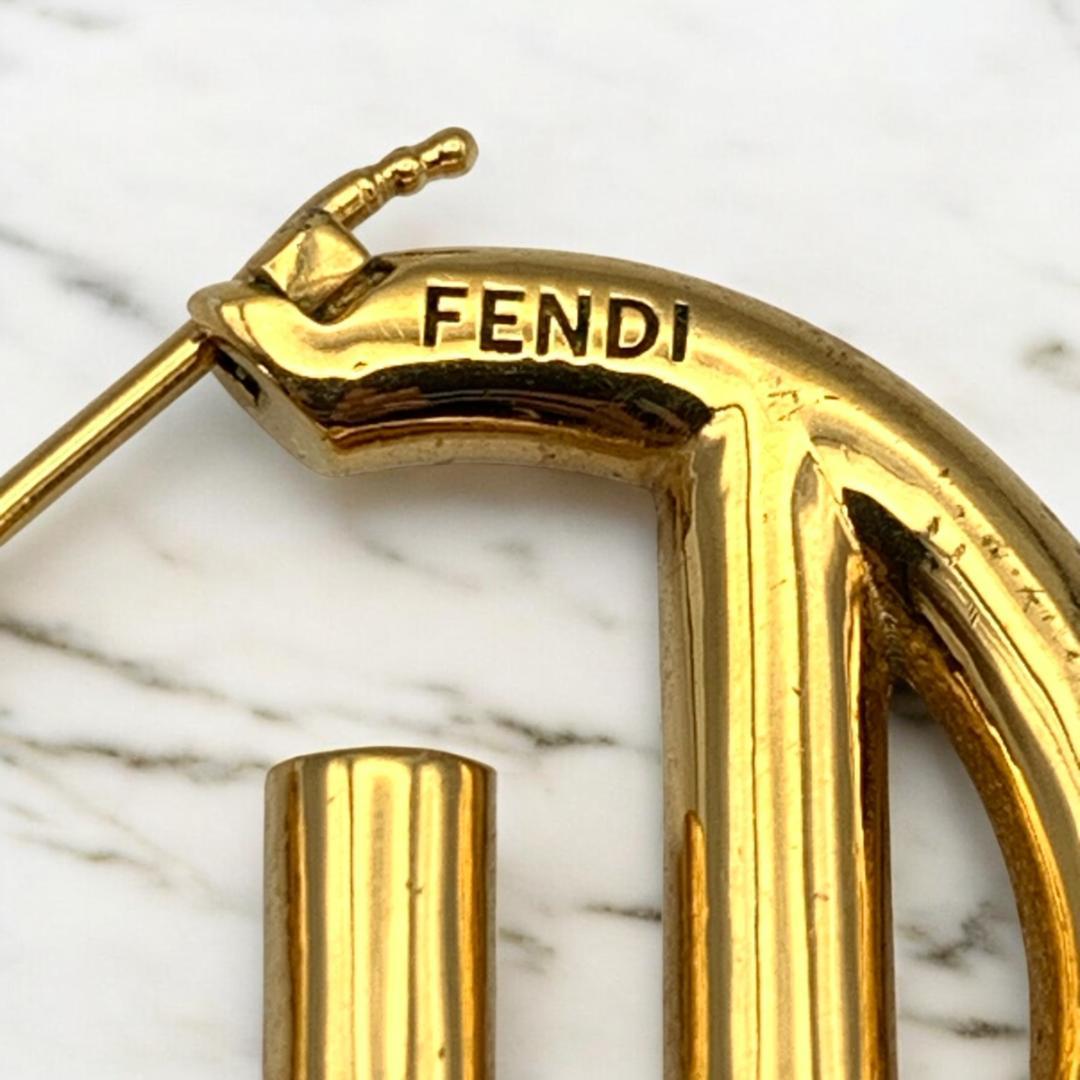 FENDI ゴールド ロゴデザイン 円形ピアス　エフイズ　片耳のみ