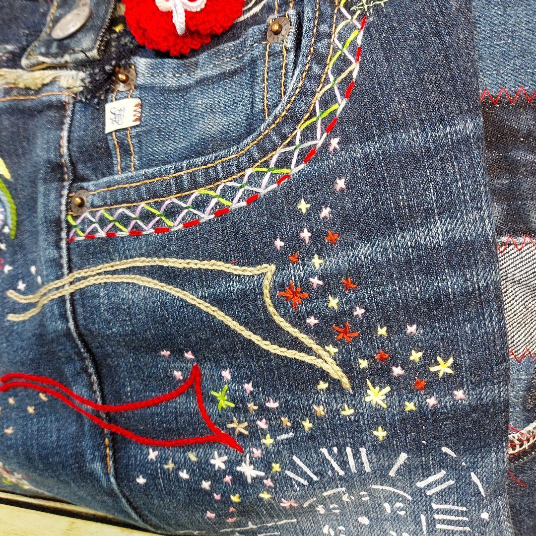 【ぽこぽん】大きな刺繍デニムバック　No.637　デニムリメイク