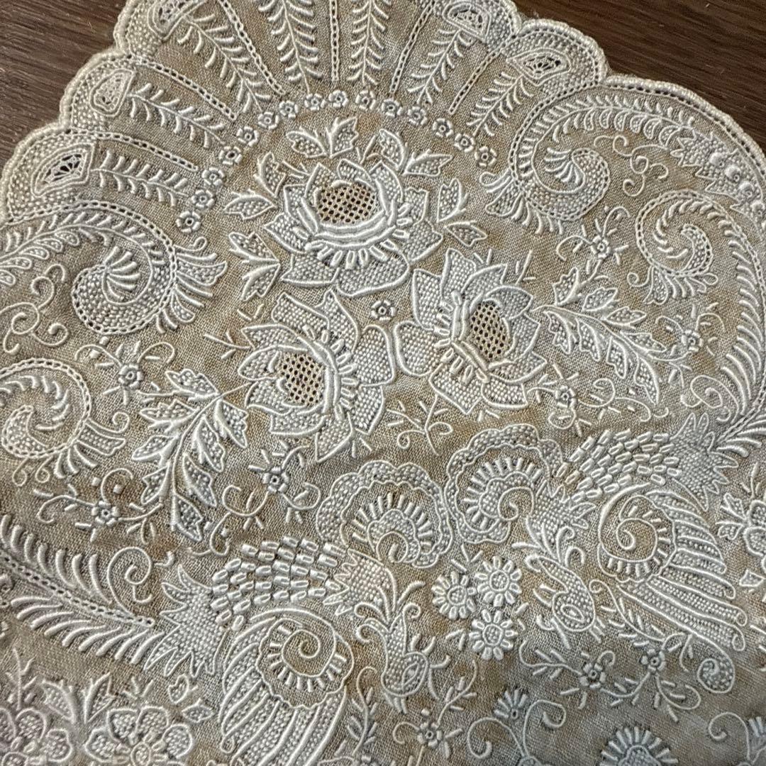 スワトー　汕頭　ハンカチ　手刺繍　刺繍　タオル　ホワイト