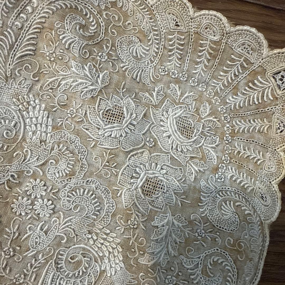 スワトー　汕頭　ハンカチ　手刺繍　刺繍　タオル　ホワイト