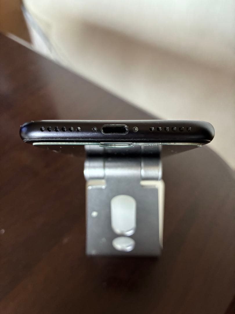 Apple iPhone SE 第二世代 ブラック 64GB