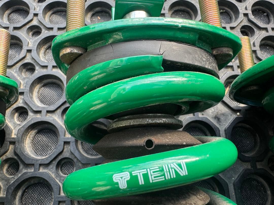 21クラウン　AWS-210 TEIN Flex AVS車高調