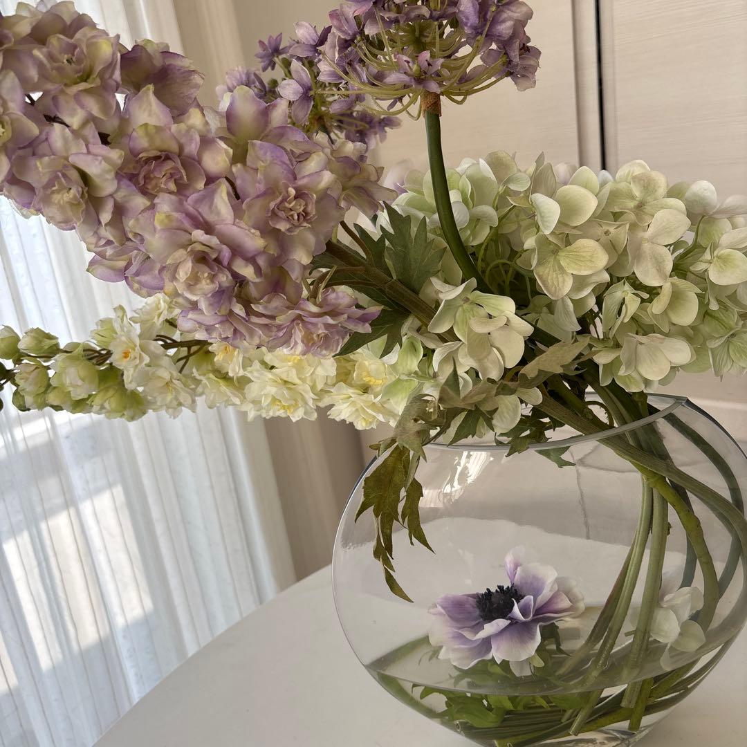 エミリオロバ　フラワーアレンジメント